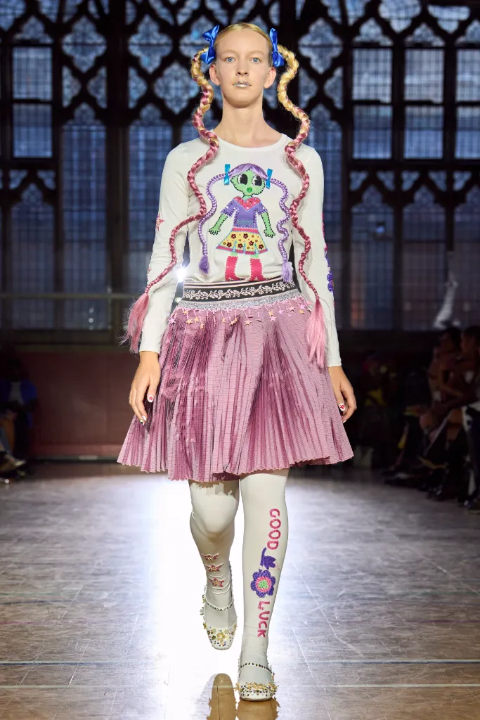 Chopova Lowena 26SS001